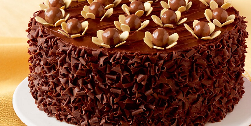 1827 2 طريقة تزيين كيكة الشوكولاته - خطوات تزيين التورتة بالشوكولاتة تهاني كرامي